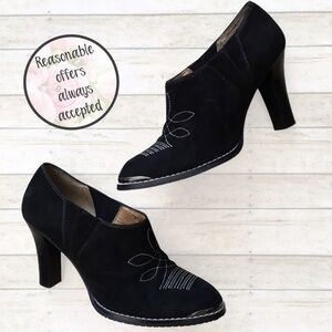 Donald J Pliner | Black Suede Bootie